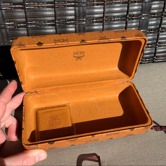 MCM Purple Ombré Sunglasses Cat Eye - Picture 8 of 10